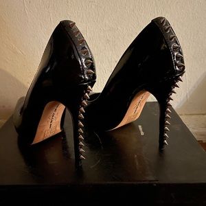 Dolce Vita Black Patent Pumps